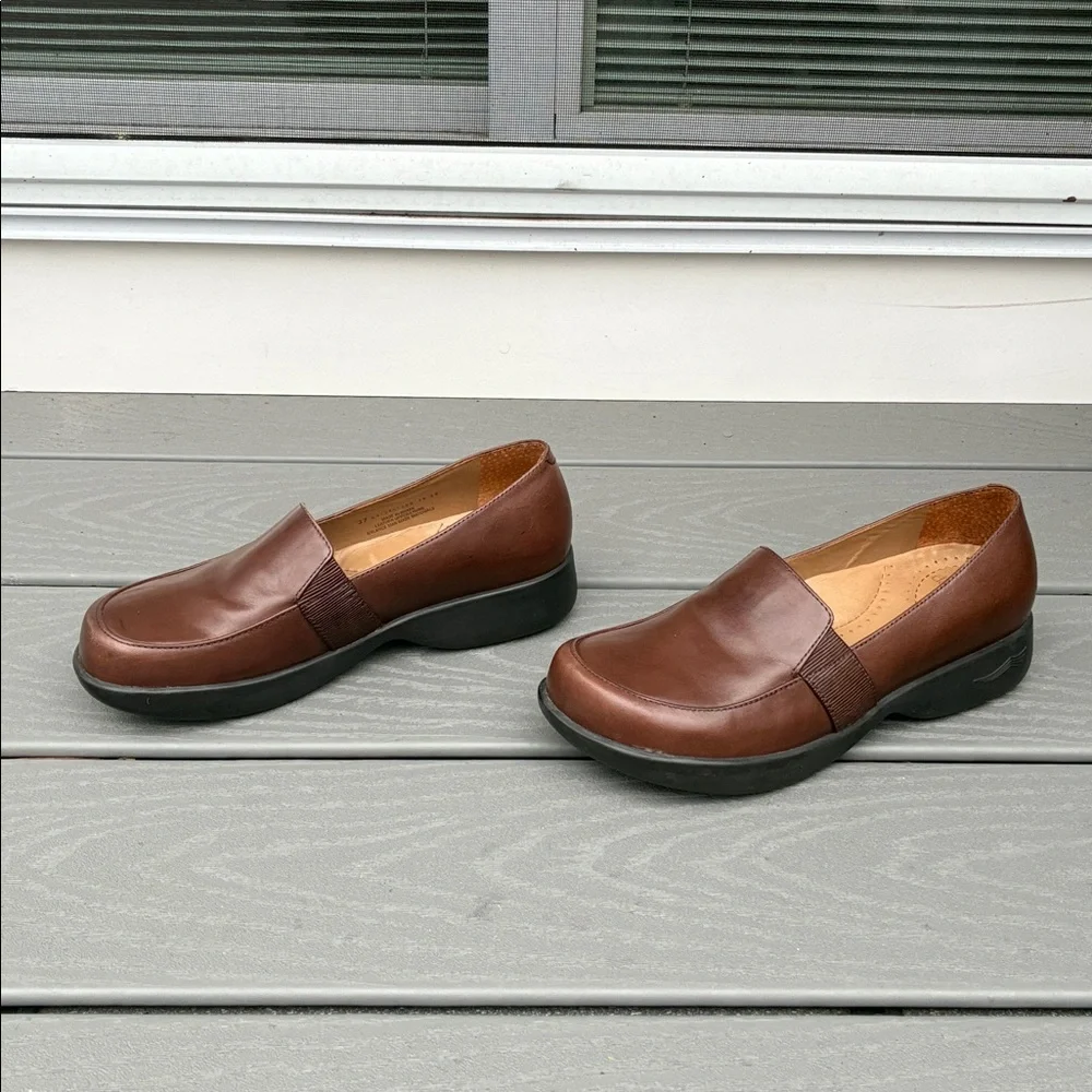 Dansko Dorie Leather Comfort Loafer Slip On Brown Size EU 37 US 6.5-7 - Picture 11 of 13